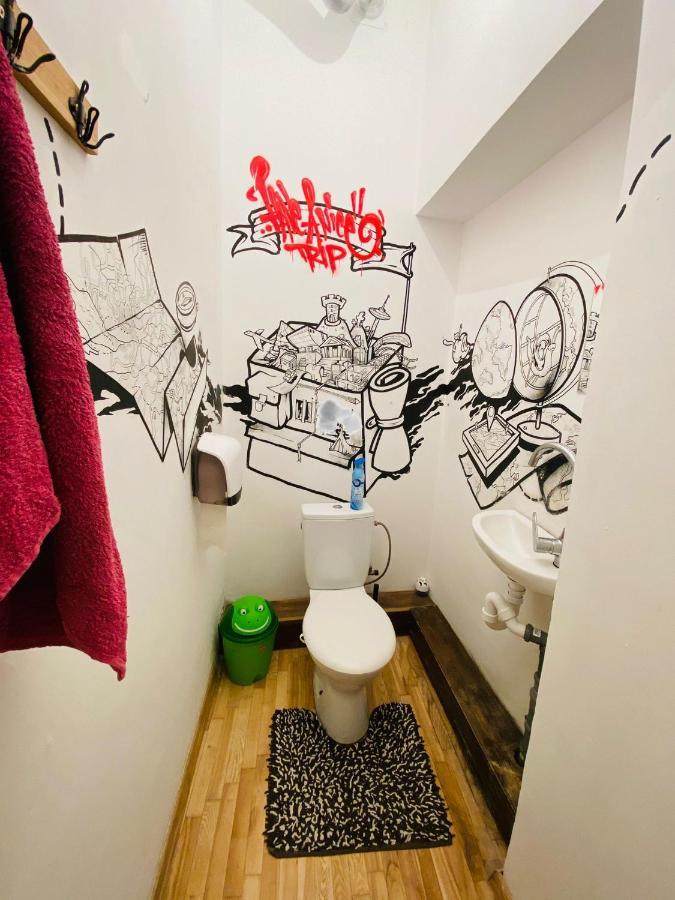 Hostel Jimmy Jumps House Wilno Zewnętrze zdjęcie